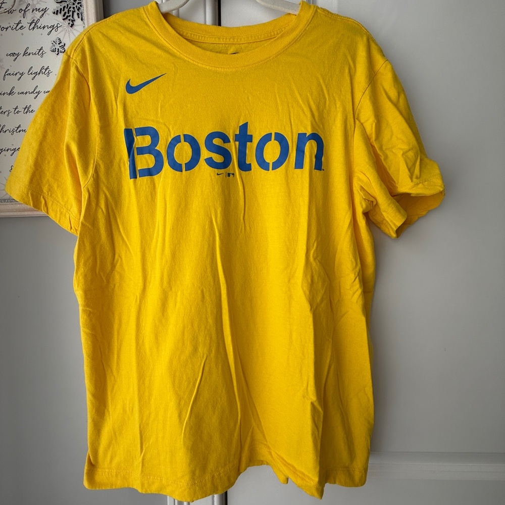 Nike Yellow Tee